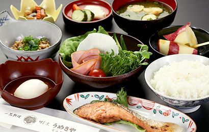 朝食一例