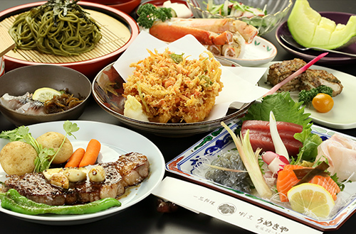 季節の旬の素材を活かした創作料理